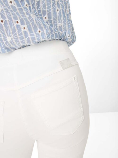 raphaela by 126 99 116308 10918620 5