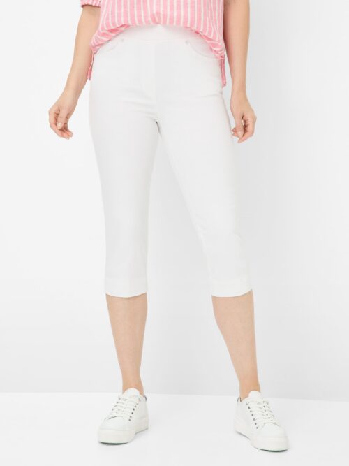 raphaela by 125 99 166308 10960420 3