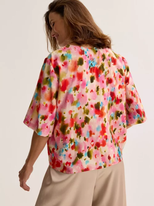 v halsblouse met aquarelprint 1